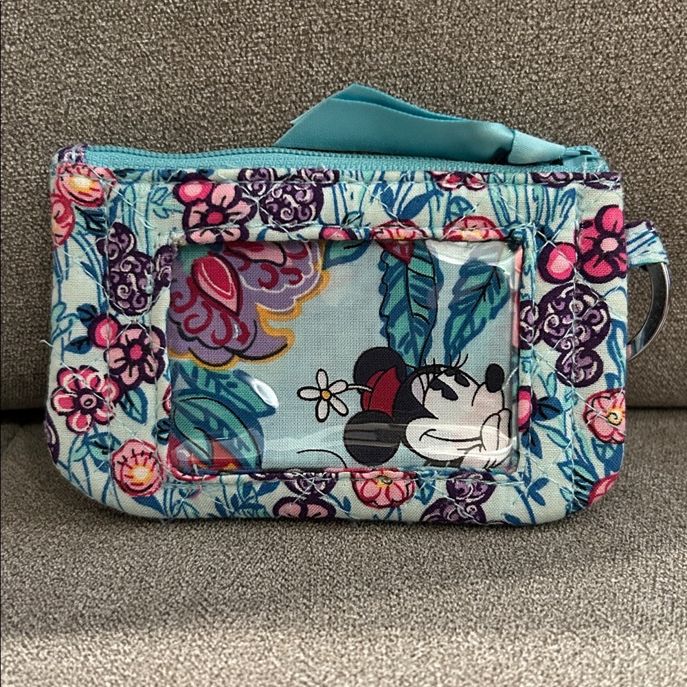 🩵 Vera Bradley Disney Zip ID “Mickey’s Colorful Meadow” EUC 🩷